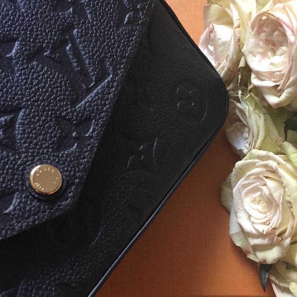 Louis Vuitton - Picture 8 of 8